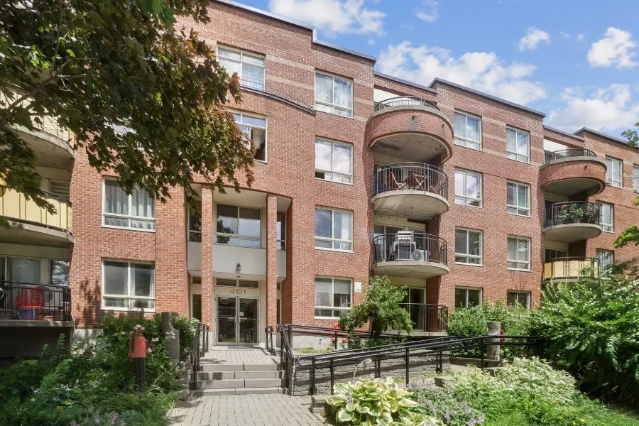 Condo sold in Rosemont